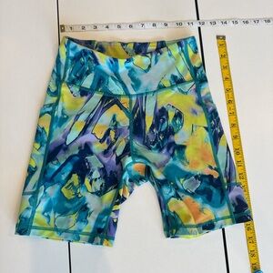 Tek Gear Multicolor Stretch Shorts with Pockets